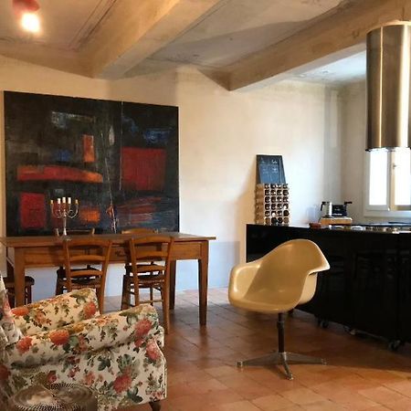 Casa Luminosa Con Giardino In Centro Storico Apartment Reggio Emilia Bagian luar foto